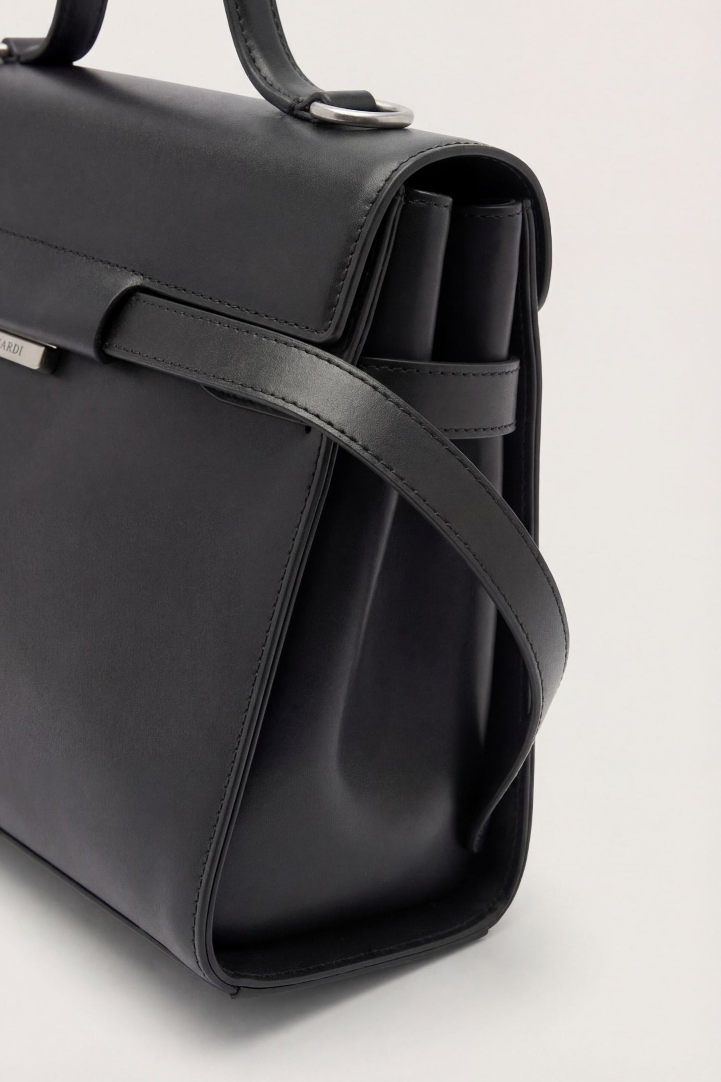 Borsa a mano Attimo medium in pelle 4|d2038821c2dc914bc5adcffd3ff51ce823f8d0d8a730b34eb77be3b4761be57c