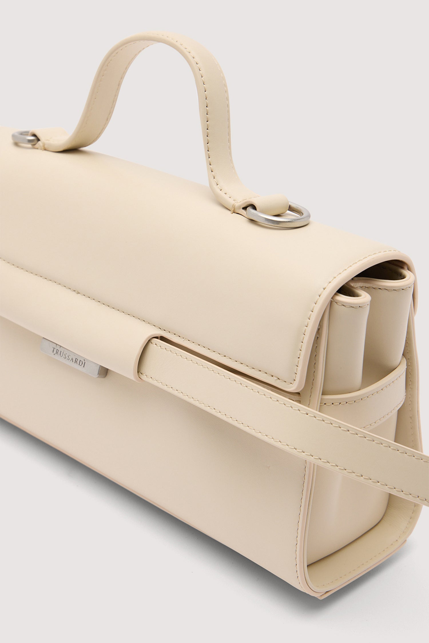 Borsa a mano Attimo medium in pelle 3|2e94a7c9932200eea10570e56fb62a8422b987a4984b09e9af36c0e3480b79a7