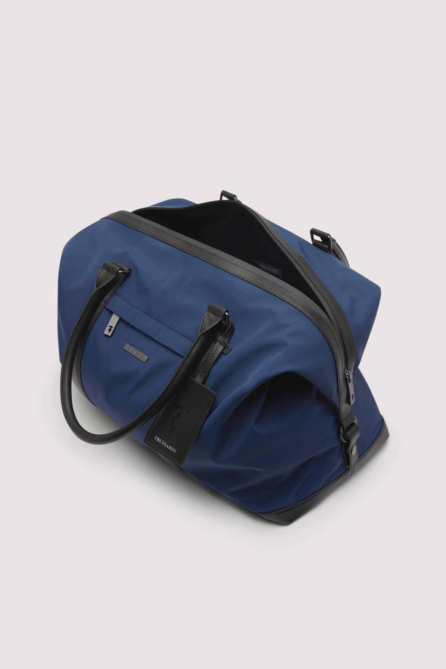 Borsone Travel in nylon e pelle 3|e1a06fab73ca43f7d37b767942b8ed7c1e558a0b151364800b9cfcb908b16d36