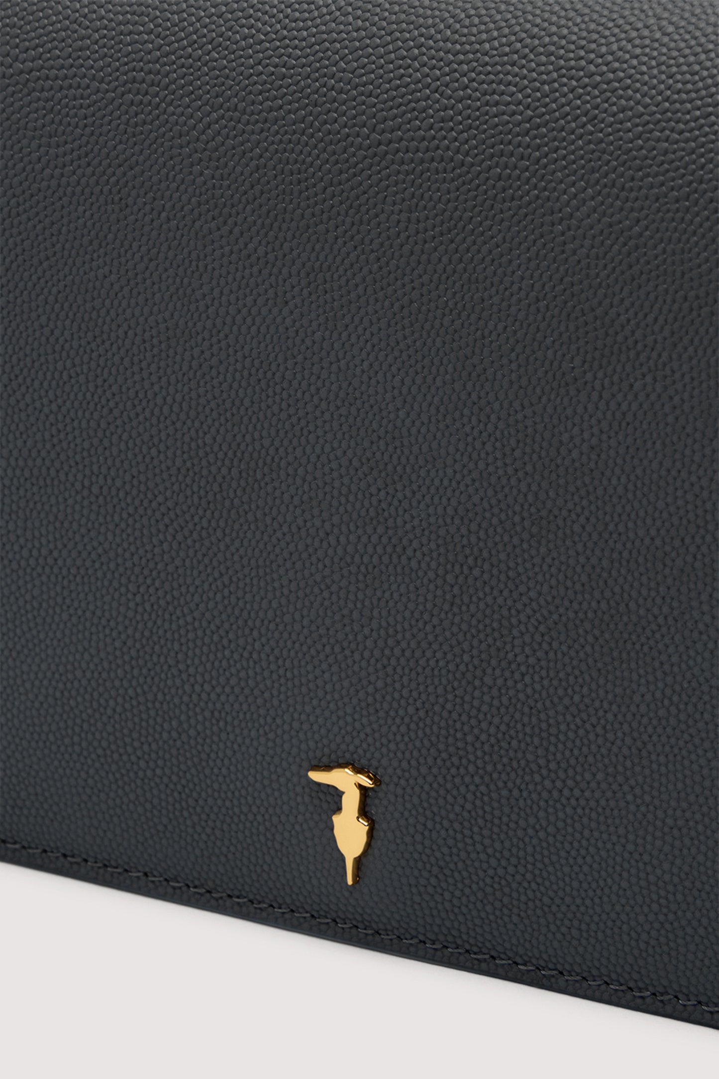 Borsa a tracolla Cameo con patta in pelle 3|bfe0591990cb9f0f0c28b45ed16b50add54e9726cab5d1c6df08bc848b0f9bc6