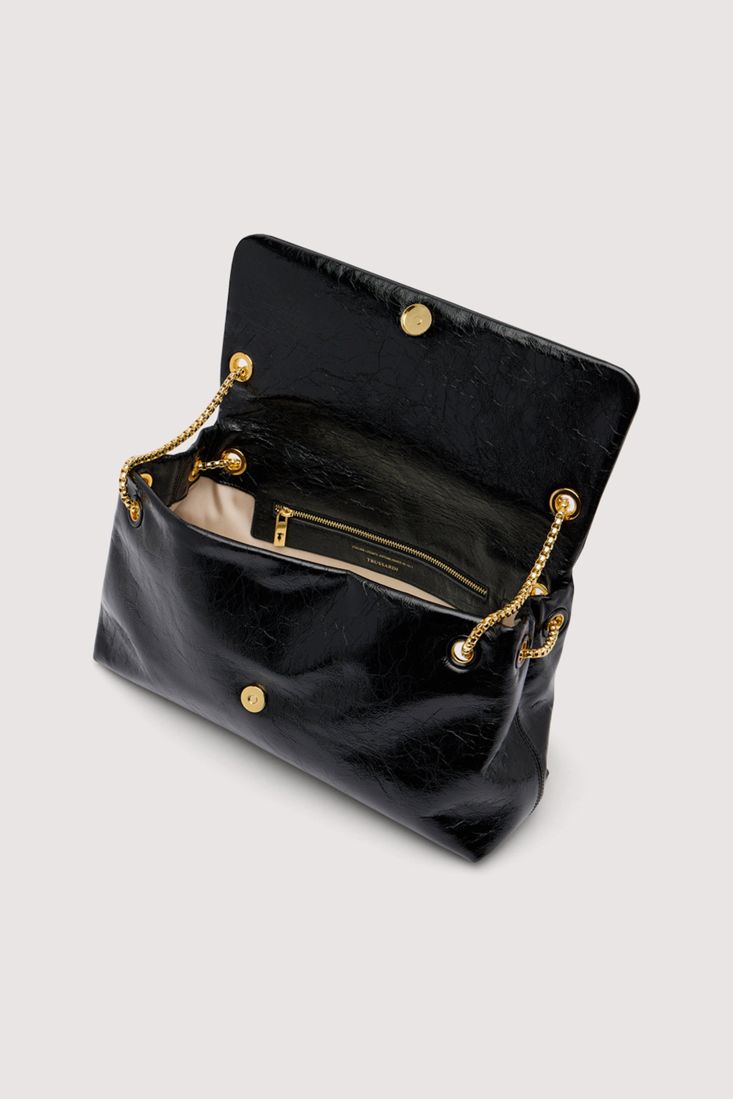 Borsa a tracolla Orbita media con catena in pelle cracklé 2|26b54835f5949187692f871435ba54cd47fe17f911b1cac3387bc66226087051