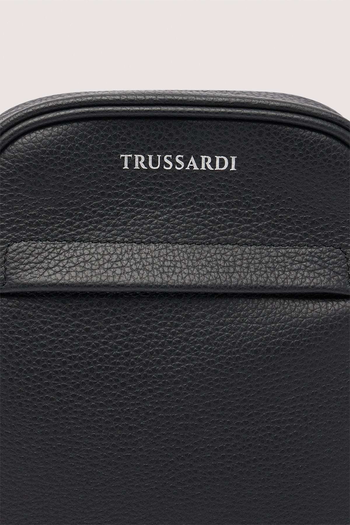 Borsa reporter piccola Office in pelle martellata 7|f724f004db4ee975fab17fd6a84aca9c4f0f0ce1b0eeea82c110e2c5c43fe4f1