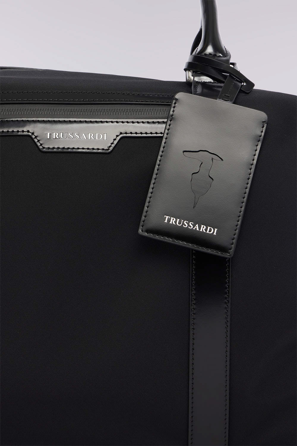 Borsone Travel in nylon e pelle 3|0e36b5a4a5efaa5a28c57ee181de5e50330dde15d3433eb2d830095f62c3a932