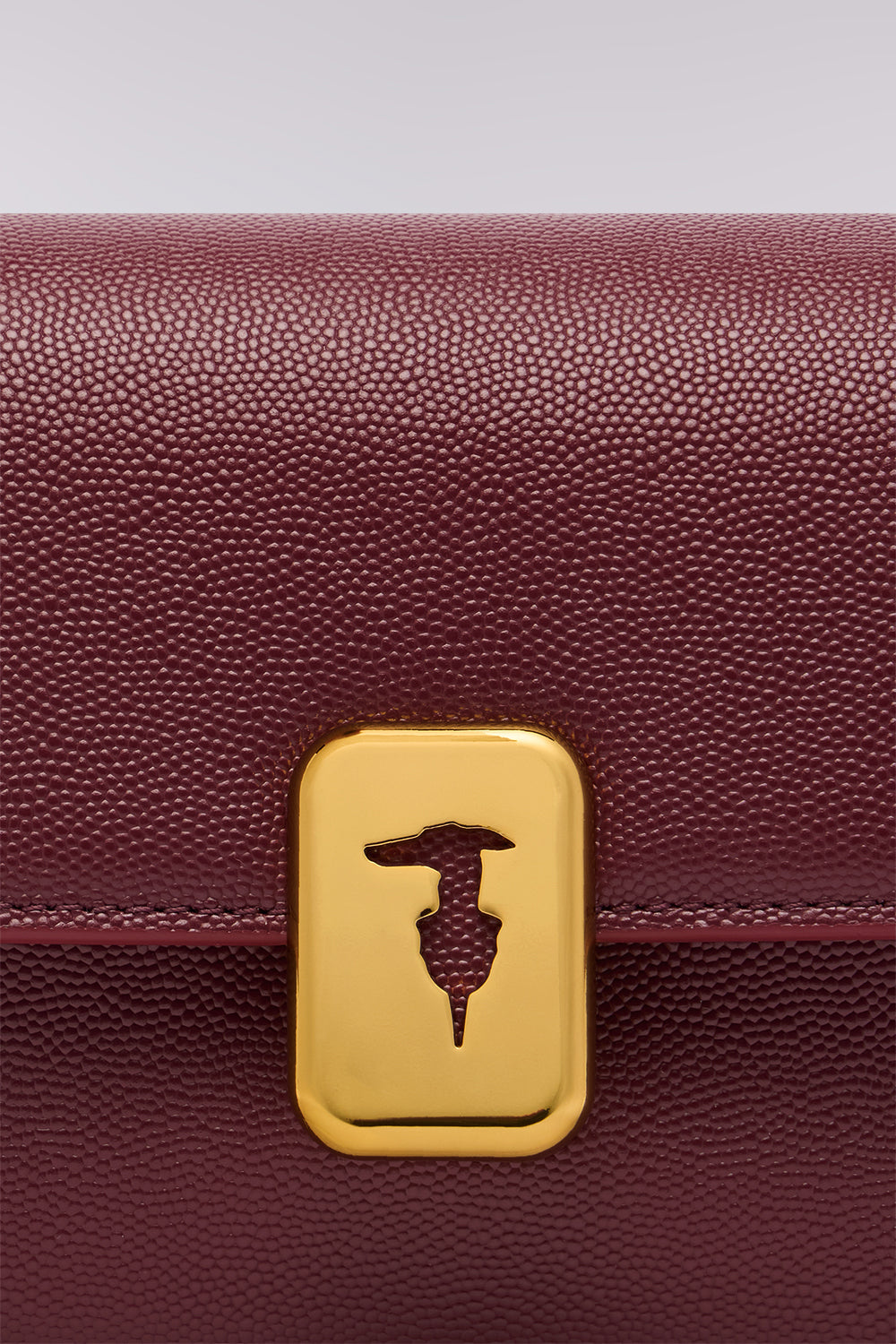 Borsa a tracolla Cameo mini in pelle 3|6747ad7711d905215fd9e7994b885715ac601ecf1f7bbd8b8ae9ba6a6c40ab23