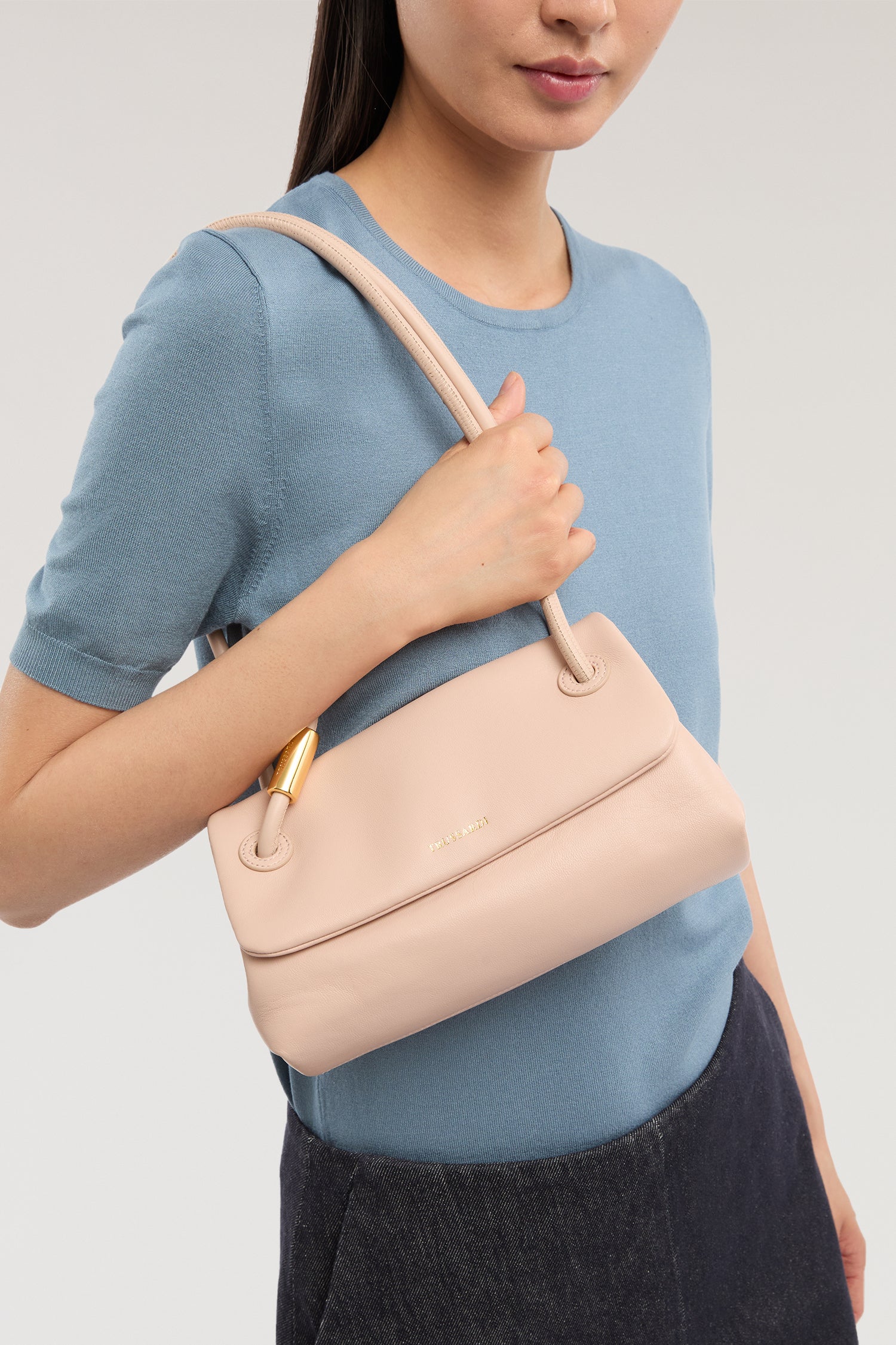 Borsa a tracolla Orbita mini in nappa 2|6541e2057edf78c6166b8f42a9997aafefa6dfccf4e3c1e8df668e974ac3528e