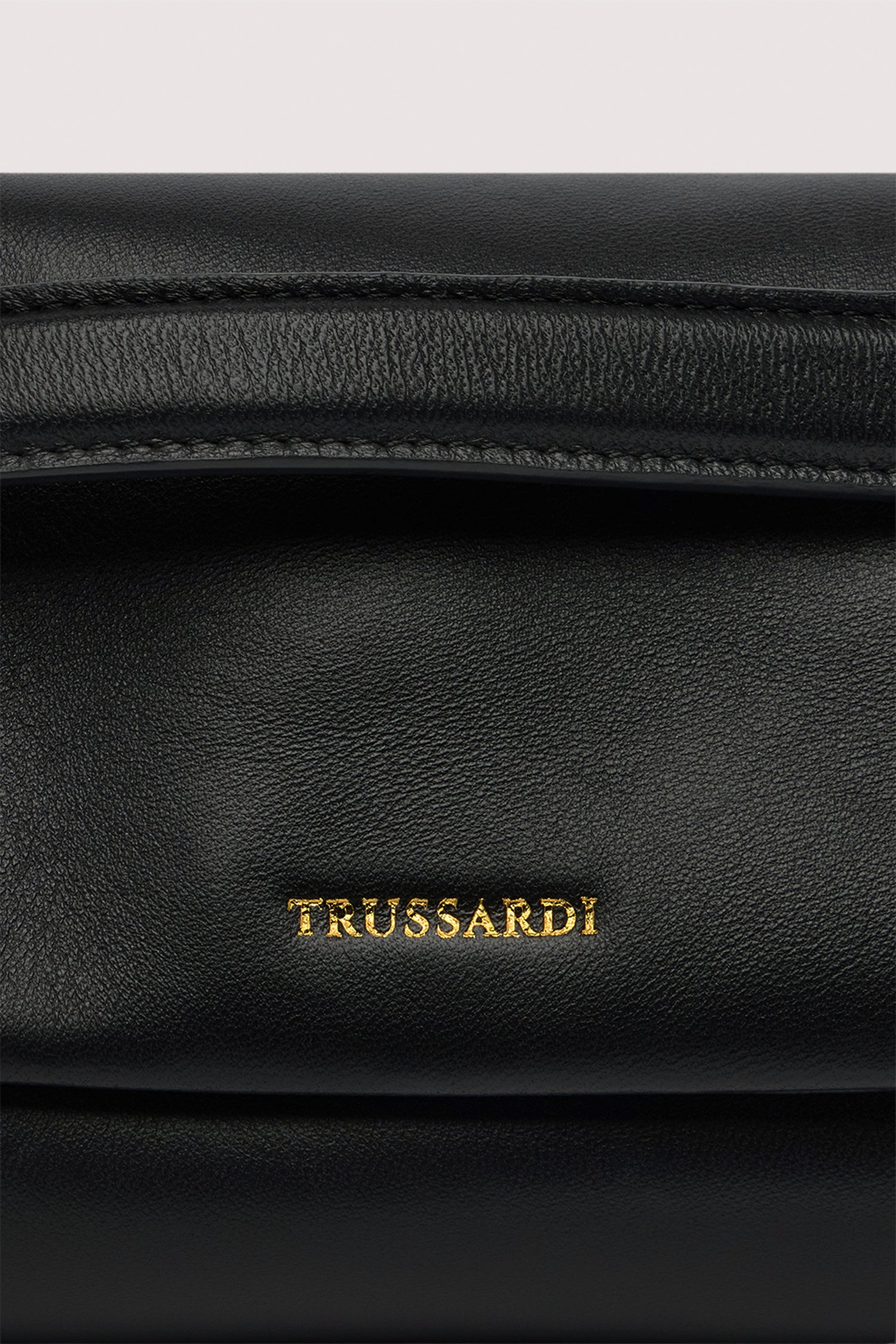 Borsa a tracolla Orbita mini con catena in nappa 4|7bdd8482c50f9996a8dd629837f2ecfb9539e734afb5f60f3e88cc62a7773bcc