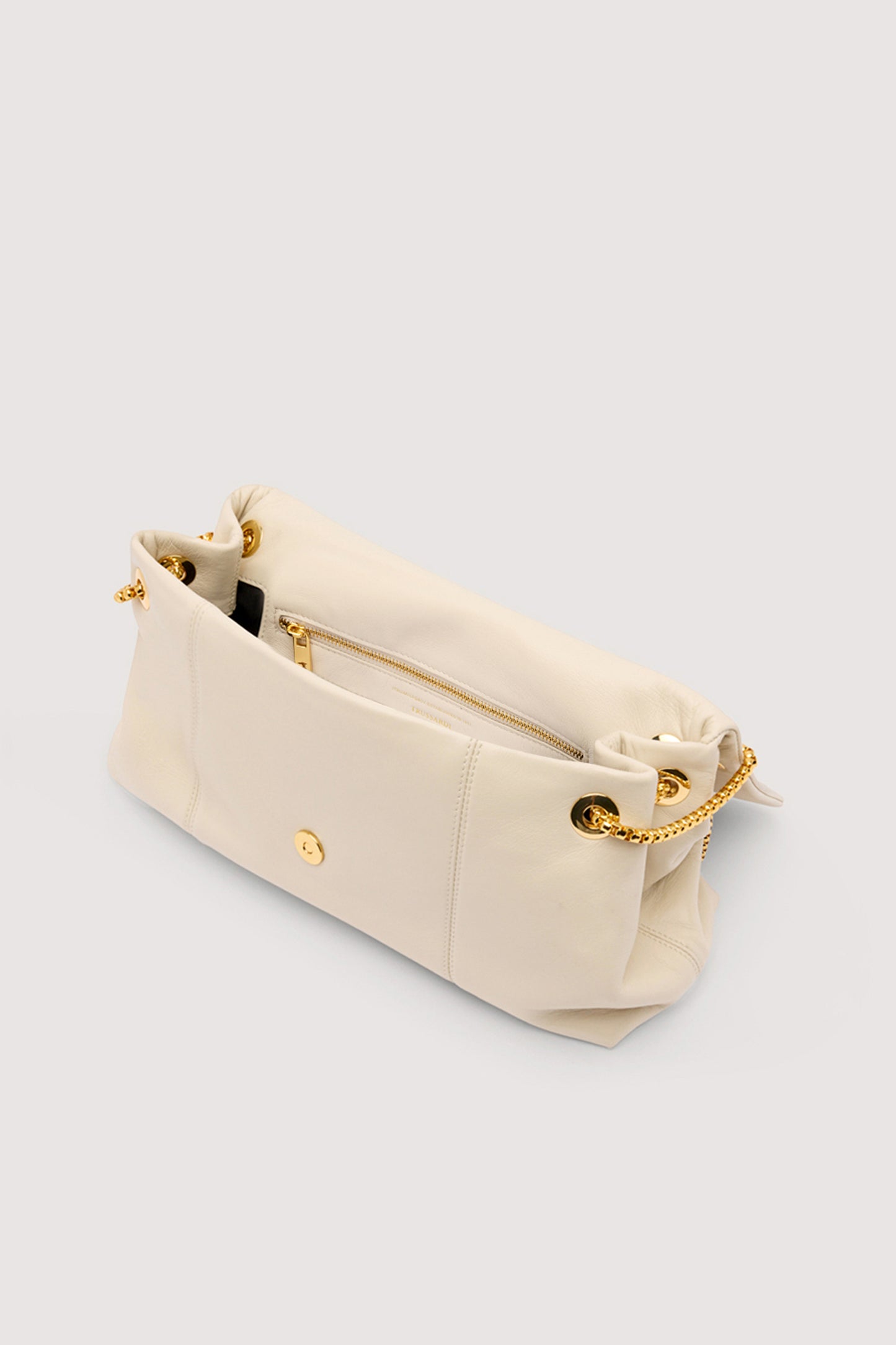 Borsa a tracolla Orbita media con catena in nappa 2|e9bbe492d3f65aa49eb2925e6c2c9bd2a91028429268513a73bd01f5297b5220