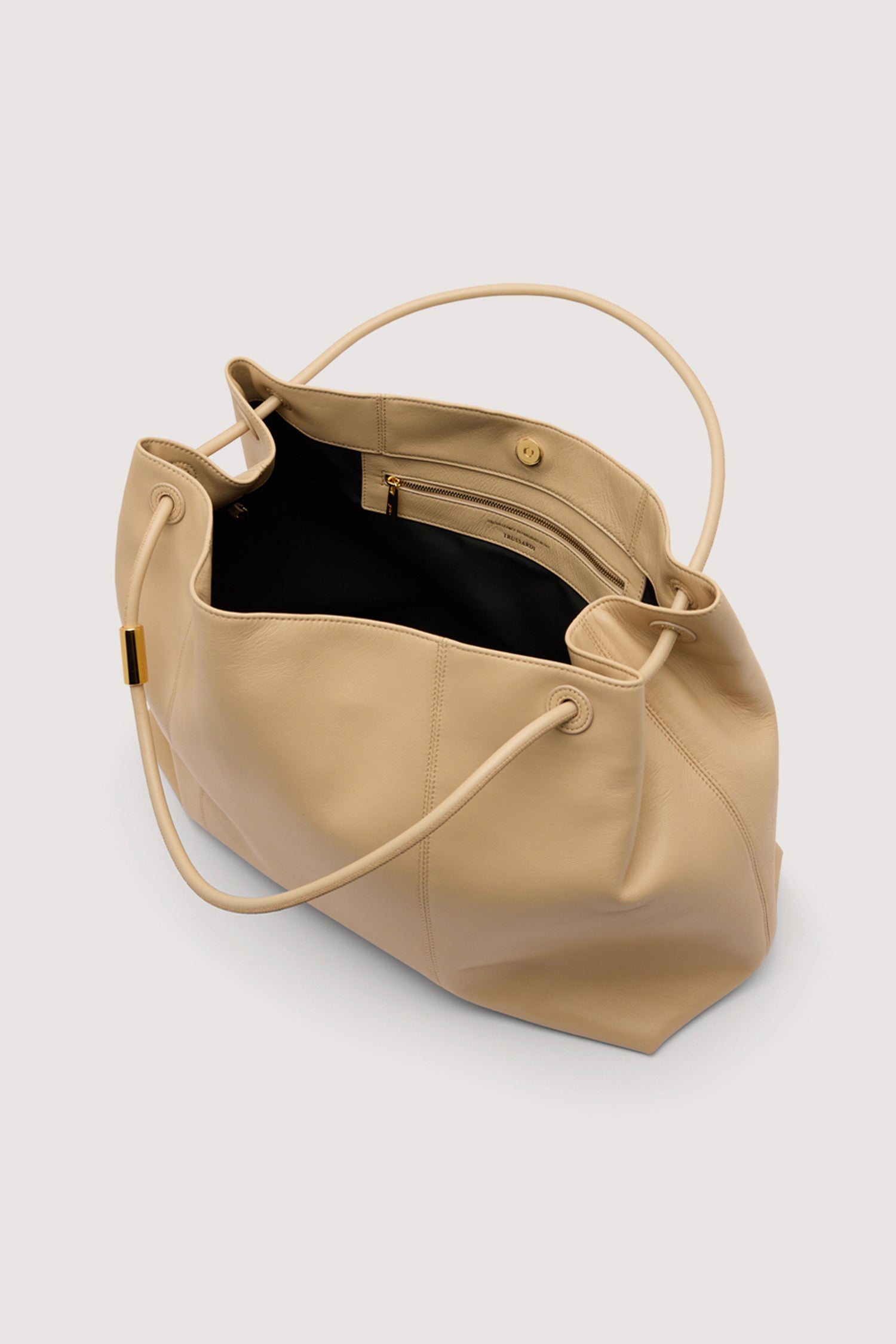 Borsa Orbita tote in nappa 2|2213a4d9c356155347208f3f585a346827d09ff6f2df4eb3730ebbab1e08180e