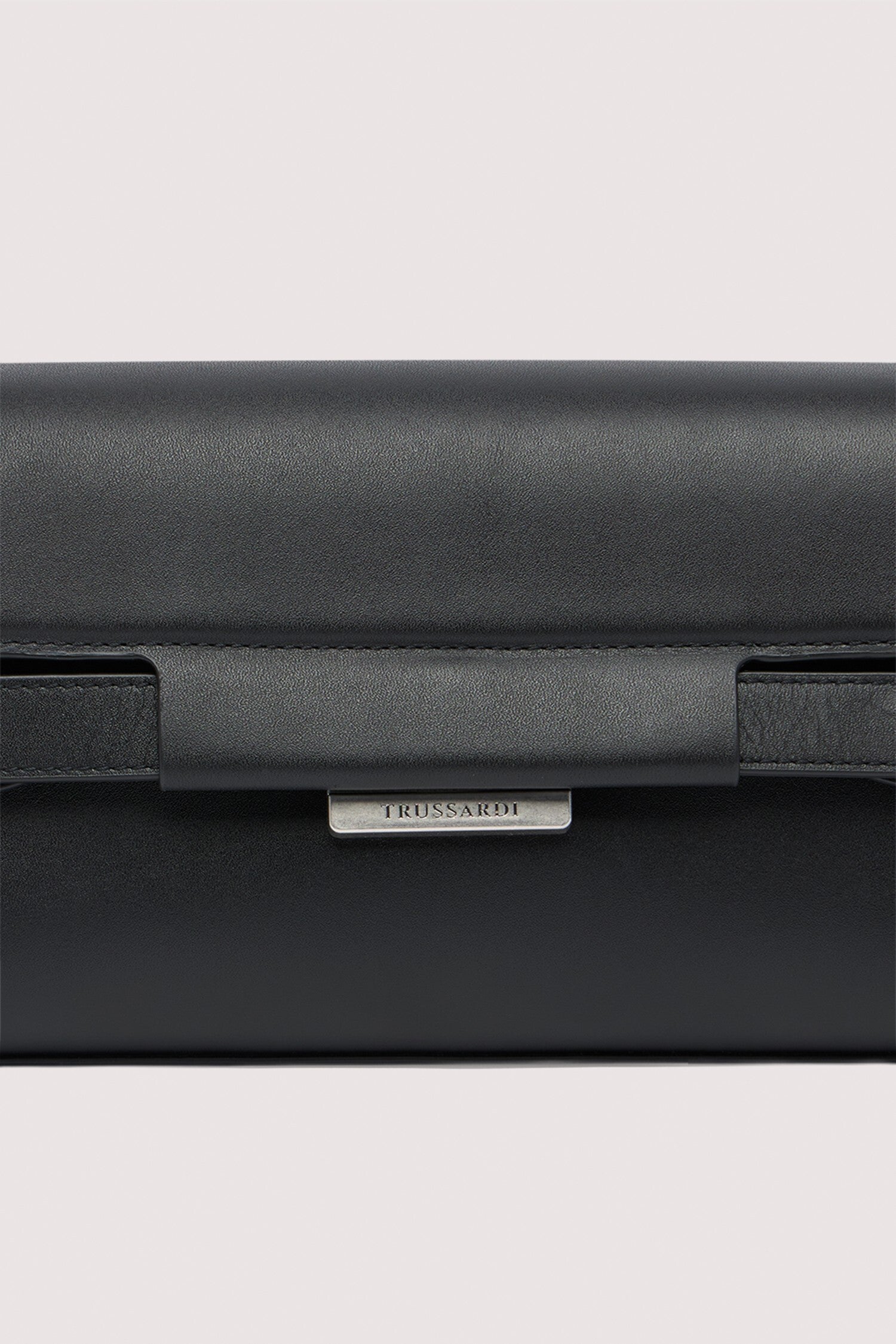 Borsa a tracolla Attimo mini in pelle 3|cbd334b53c56dfd922d6ab6ef61a12cd5cea23ed11e7dda1703841d727145736