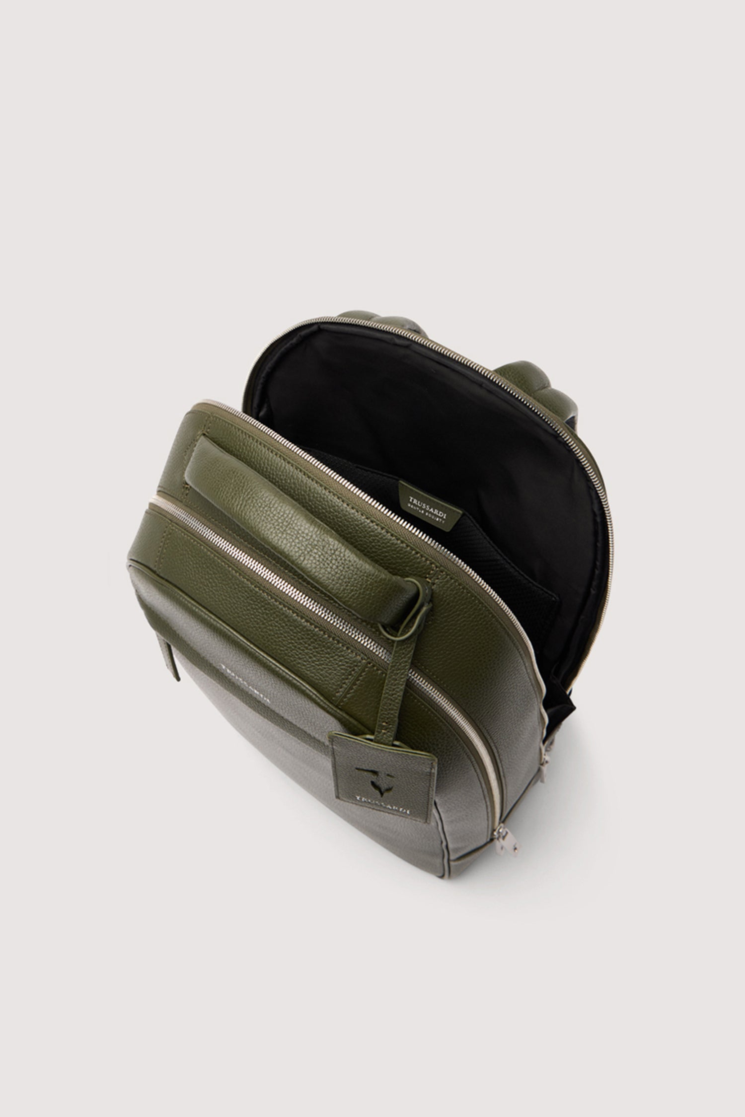 Zaino Office compatto in pelle martellata 2|f93bcdbe9558478b306838e96e7066edc19b680595812c08782a45c083419cda