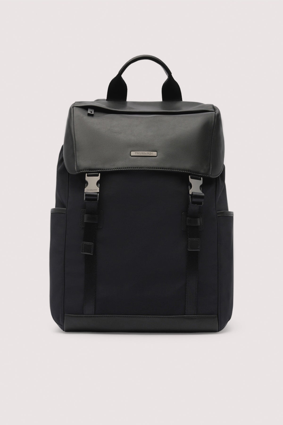 Zaino Travel in nylon e pelle 1|3556977194944b77ce4e9beb8f3bca425e3e1a5f6d2f61eceebcdd59048dbead