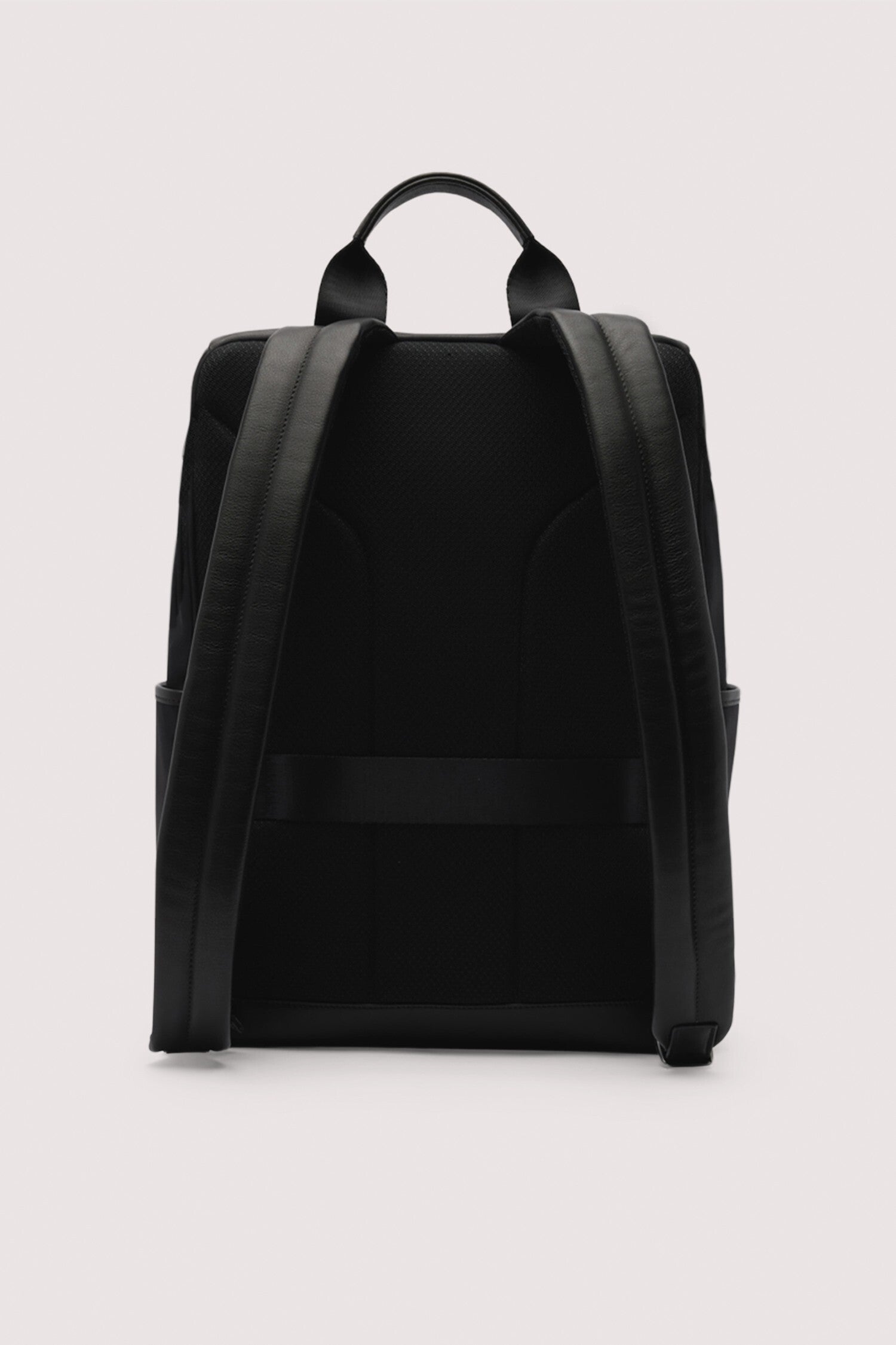 Zaino Travel in nylon e pelle 3|d5857c8aede9e3b669b4ff0d7164a471b51412883fd09c0fc791e0a08e1f19b0