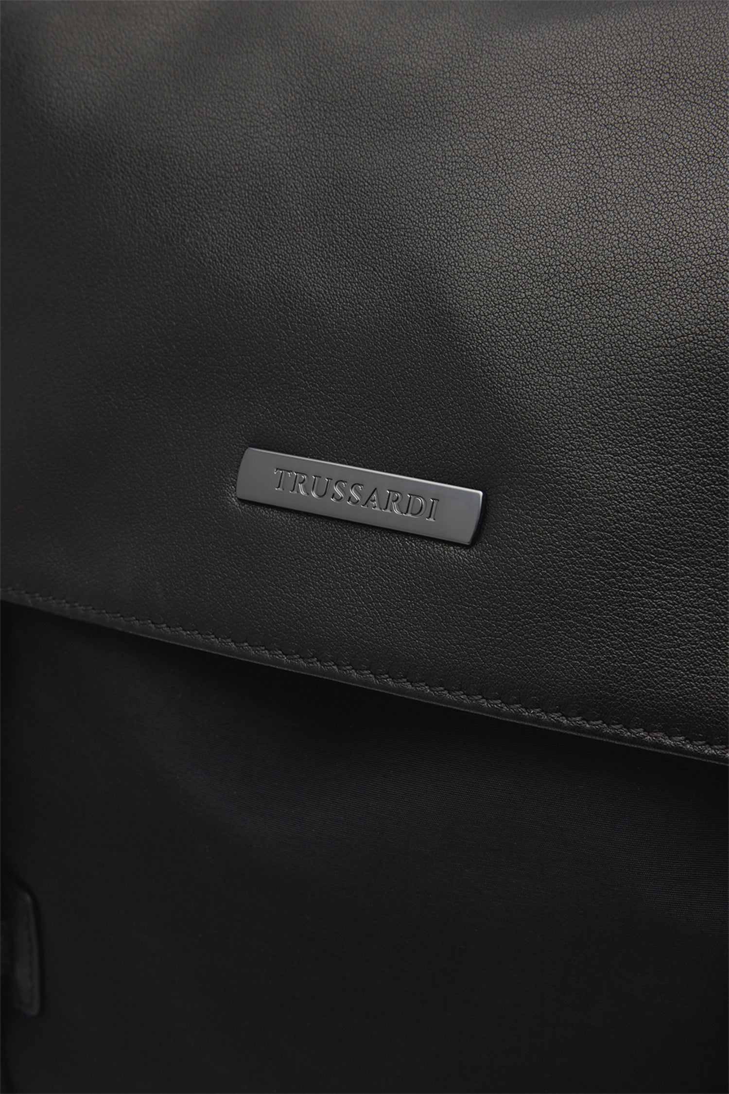 Zaino Travel in nylon e pelle 3|3f109b189c797b6b4b3a3d534678b3d221e49f152f6efcf8cc05e93c90804ceb