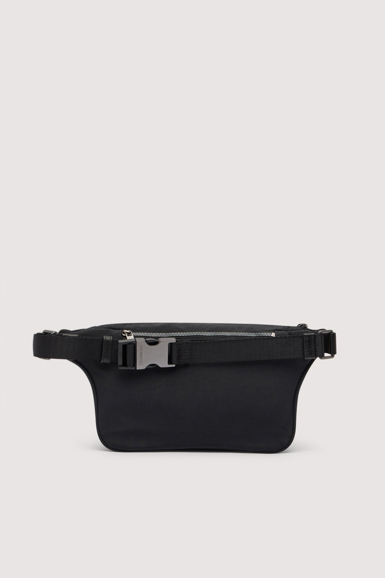 Marsupio Travel in nylon e pelle 3|61ff99159f33ab1978e6a58367b0343a9dd786ce7c324341c9059425814e6a8c