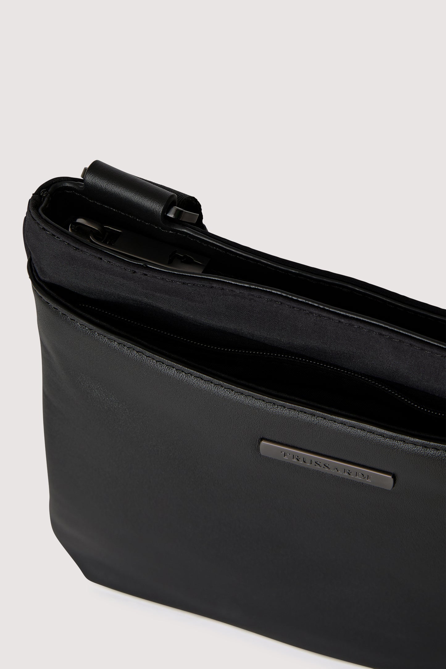 Borsa reporter Travel media in nylon e pelle 2|f29b0338bda488315fe6c2b0e2251ad7a16302a096f2687e1c5e441363881a92