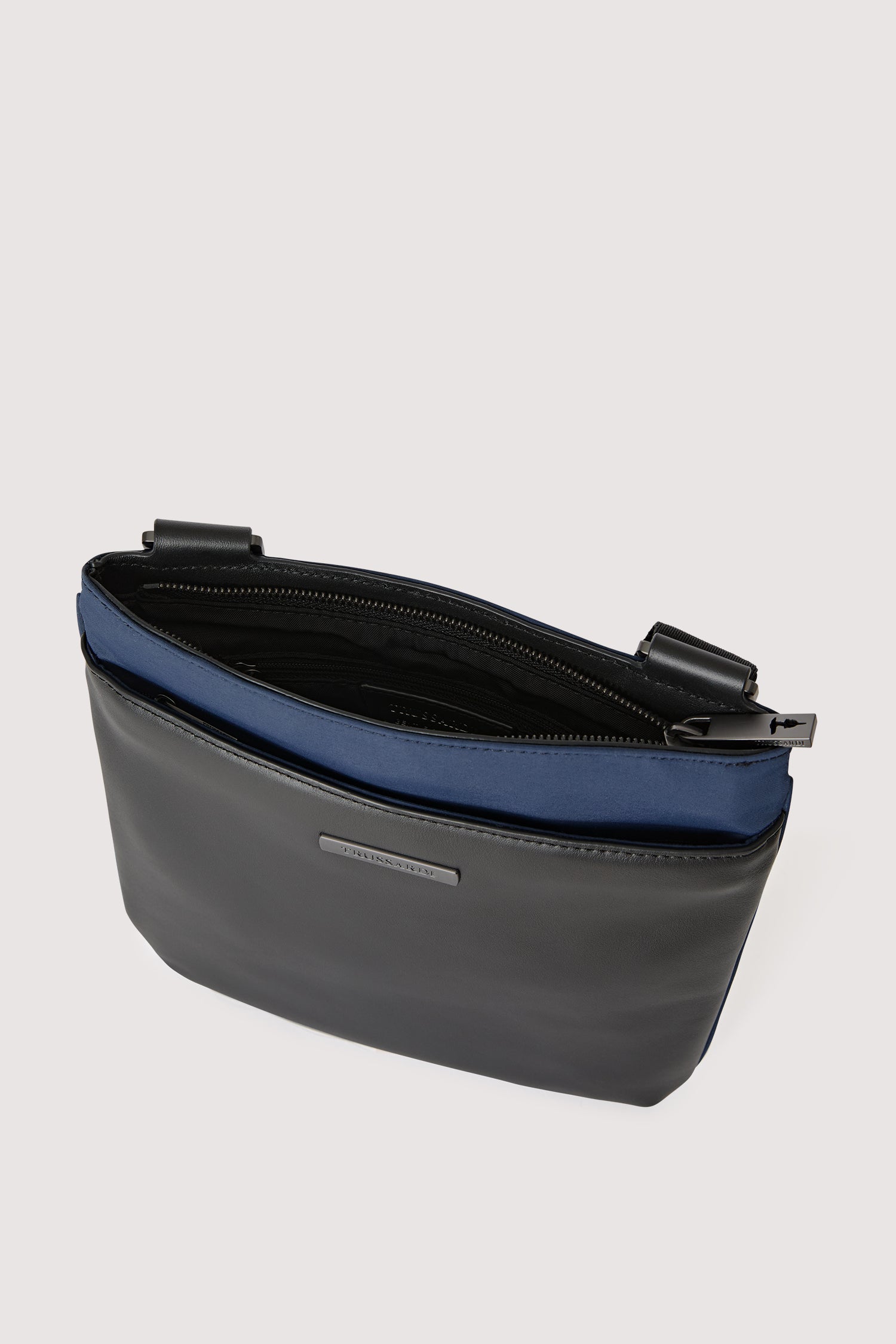 Borsa reporter Travel media in nylon e pelle 3|5ac7c0befa37feda86af4201774f68eabadcaa377c08d9812601901bf9b3eb3b