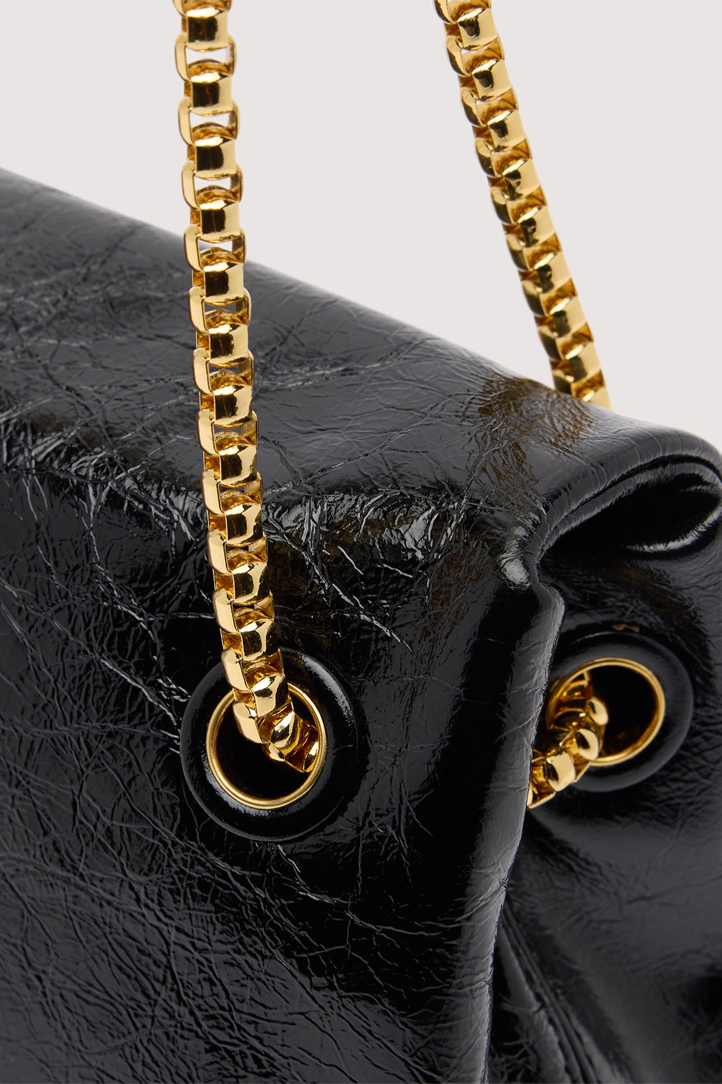 Borsa a tracolla Orbita mini con catena in pelle 3|305dd6938b916cfe717b3fa3c5d7d4946697c67335e40ec71a00339f3ca4d87b