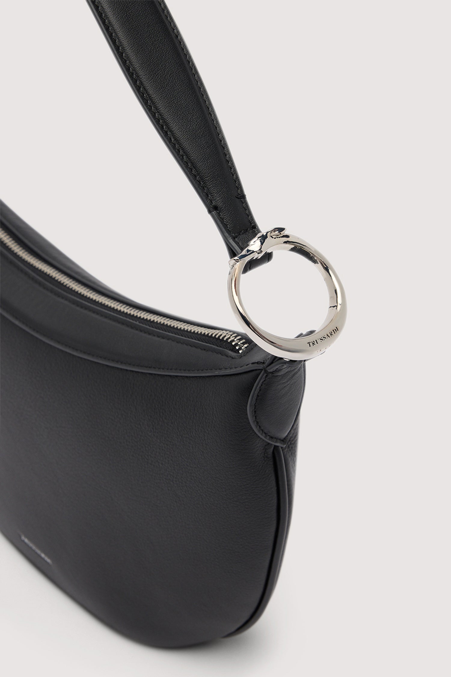 Borsa Whippet hobo small in pelle martellata 1|e8eb395ed5b9f2c0f3b25d0f10d75621ba04455e0d1e5c26ec99f96d99b9c54e